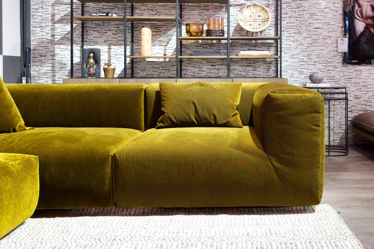 Sofa Sphinx von Bullfrog Design Seitenansicht